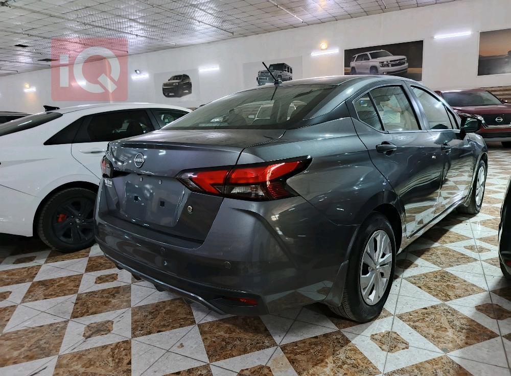 Nissan Versa
